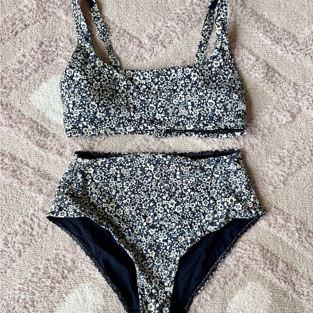 Everlane Navy and White Floral Bikini Set